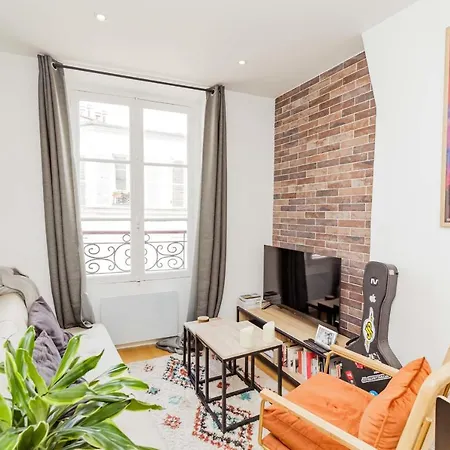 Nice - Bright 28M At 280M From Sacre-Coeur *